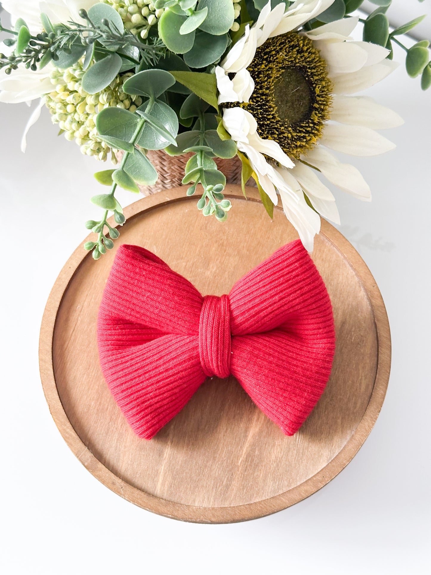 red ribbed classic dog bow