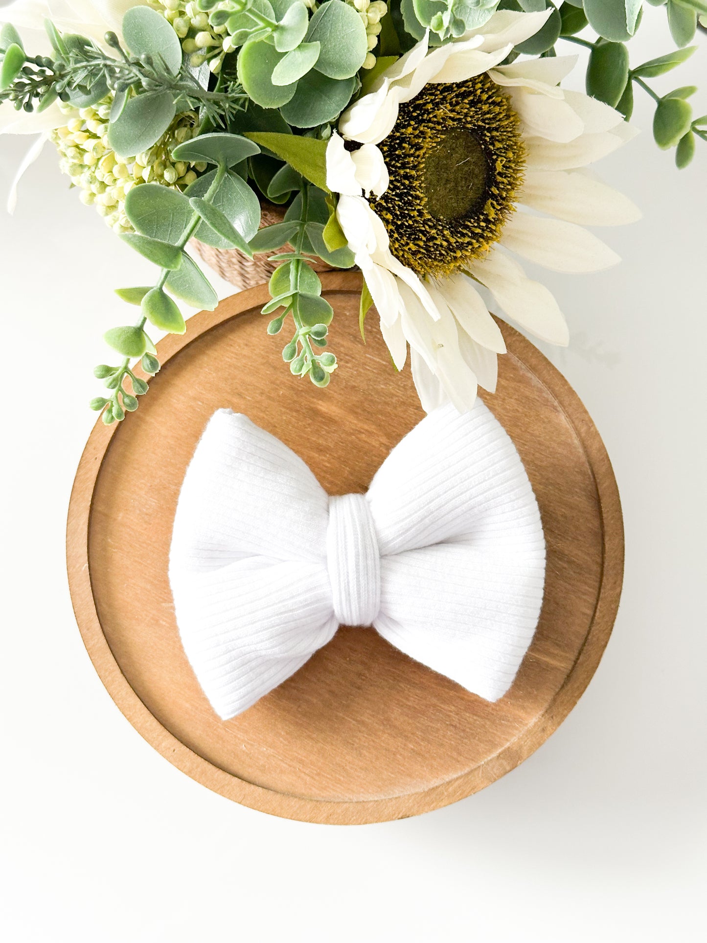 white ribbed classic dog bow