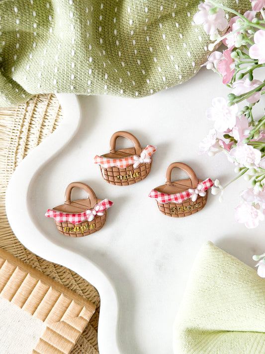 gingham picnic basket | pet id tag