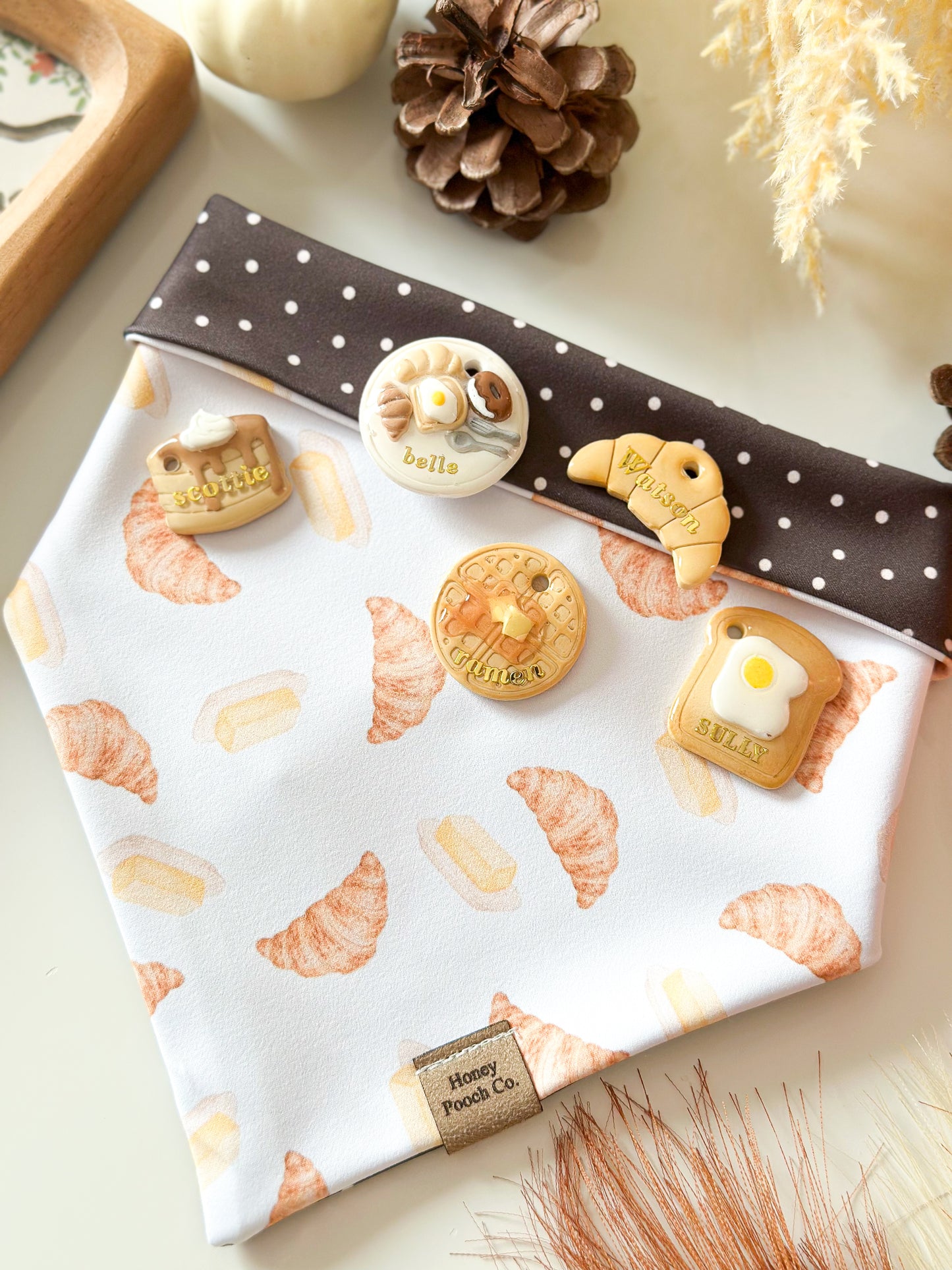 croissant cafe | pet bandana