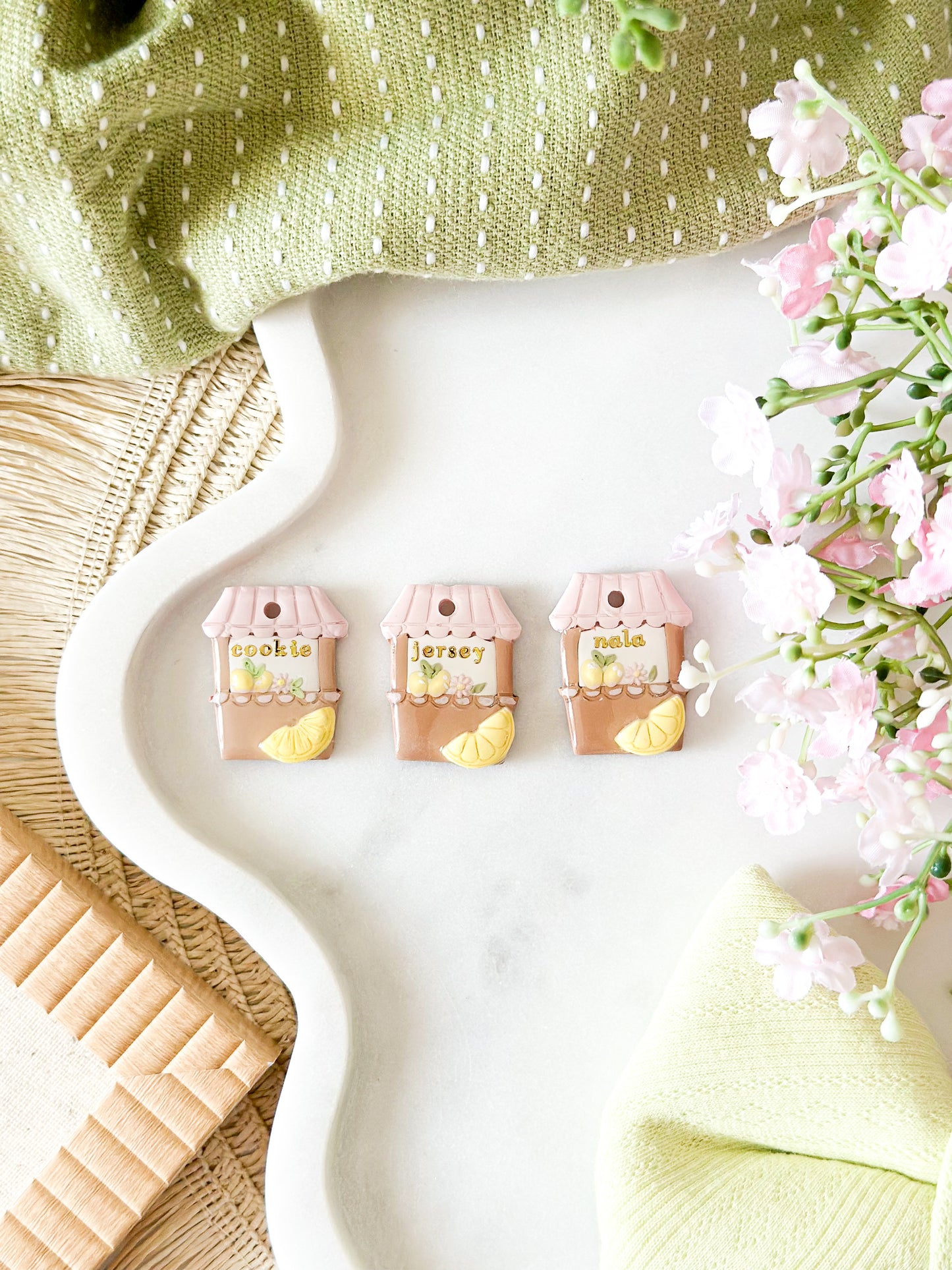 lemonade market stand | pet id tag