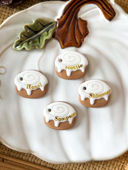 cinnamon roll | pet id tag